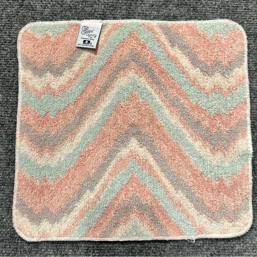 Vintage Cannon Mills Royal Majesty wash cloth face pastel chevron 12” southwest
